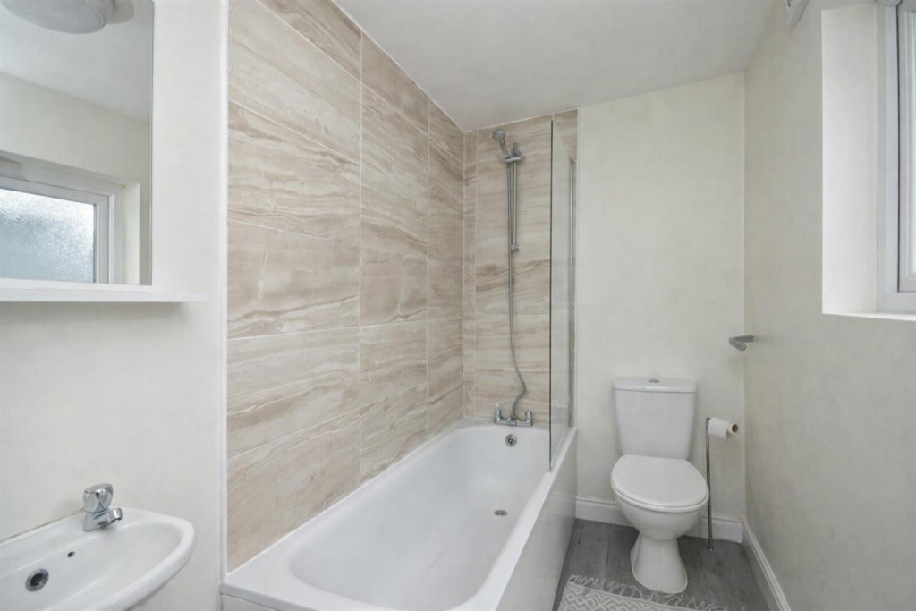 Lynde Close, Hartcliffe, Bristol - View 6