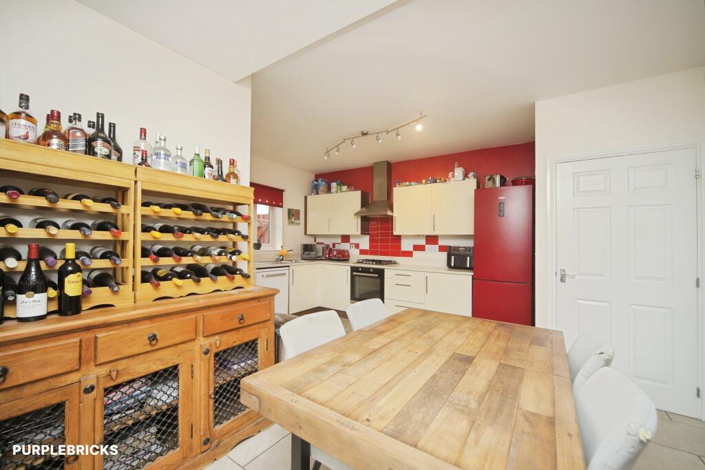 House in Taunton - View 4