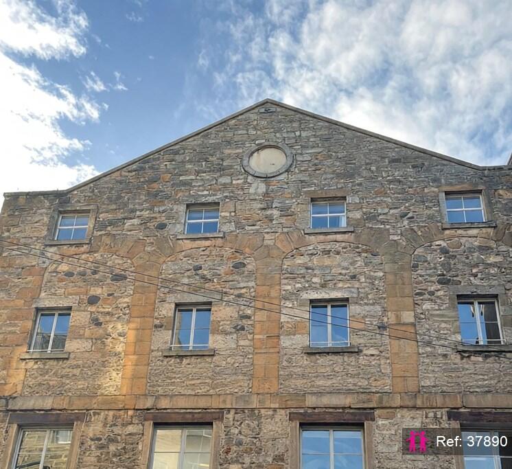 Apartment in Edinburgh - View 3