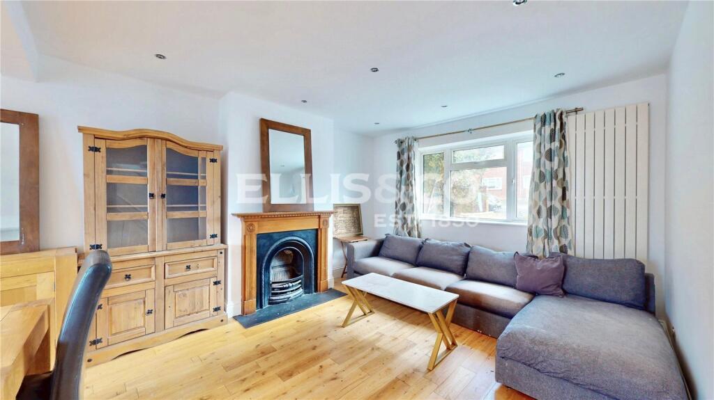 House in London - More