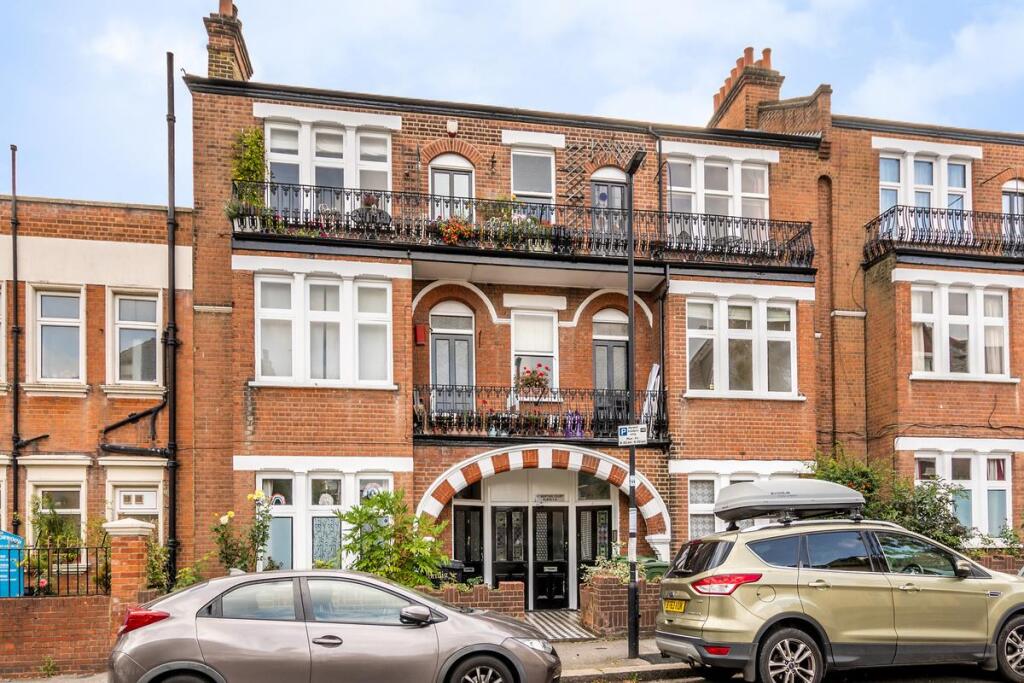 Main image of property: St. Martins Court, West Norwood, London, SE27
