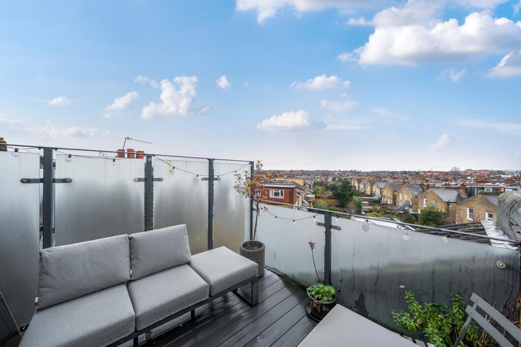 Main image of property: Garratt Lane, Earlsfield, London, SW18