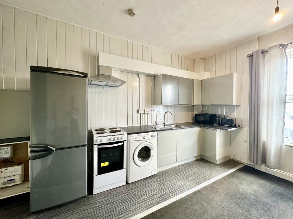 Main image of property: Temple Crescent, LS11