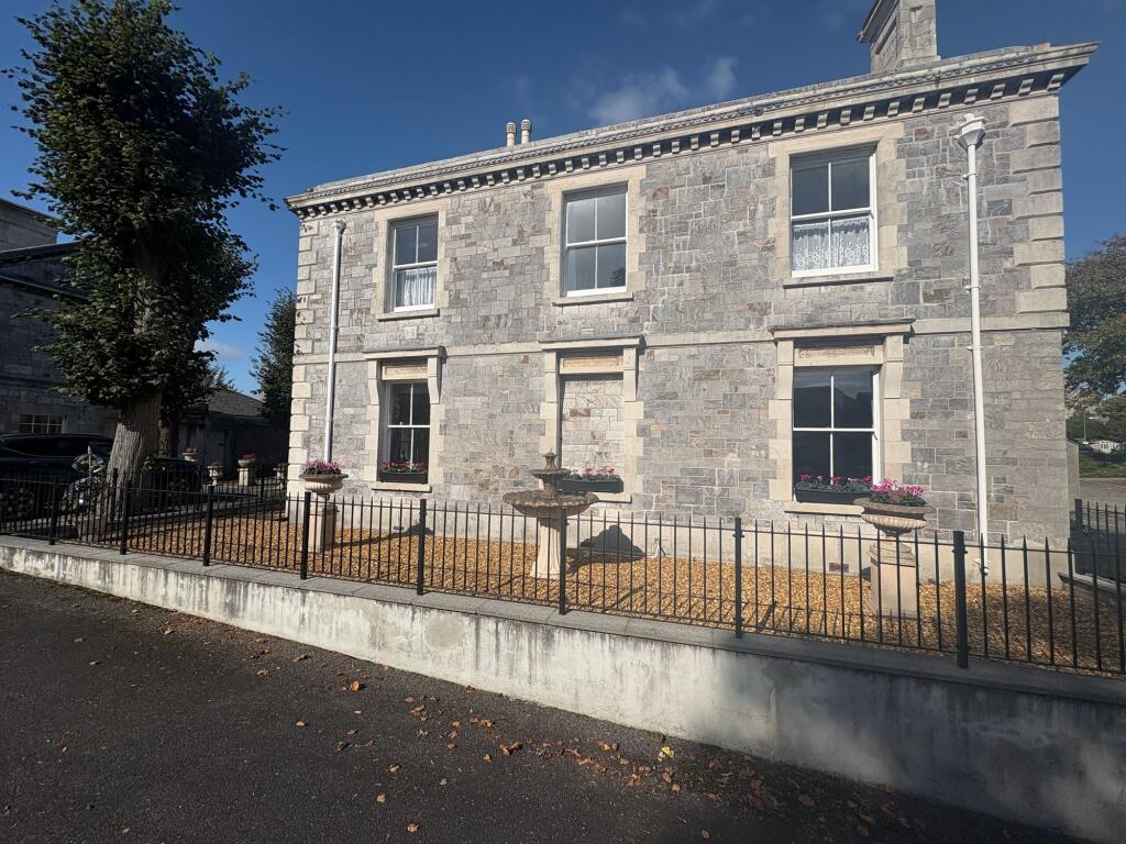 Main image of property: The Square, Stonehouse, PL1