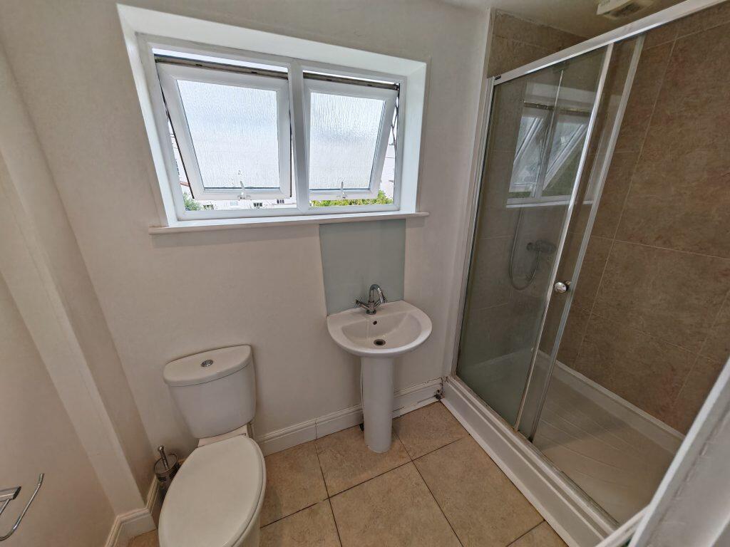 5 bedroom house for rent