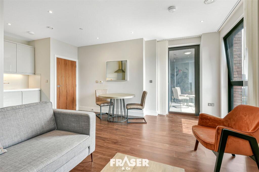 Apartment in London - View 5