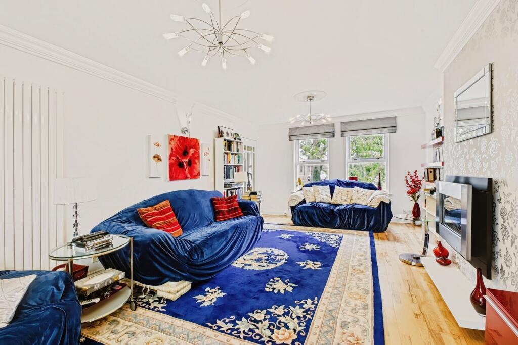 House in Northampton, East Hunsbury - View 4
