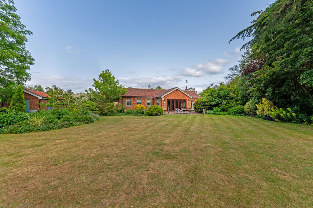 3-bed detached on Shortgrove, Newport, Saffron Walden, Essex, CB11, £1,000,000