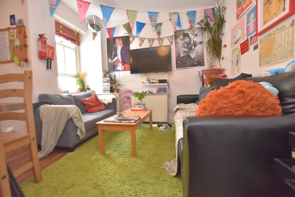 Main image of property: Hotwell Road, Flat 9, Dowry Mews, Hotwells, Bristol, BS8 4SN