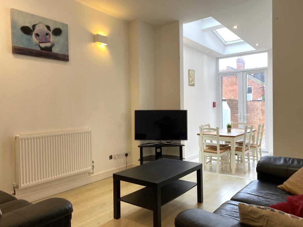Main image of property: Monks Rd, Exeter, Devon, EX47AY