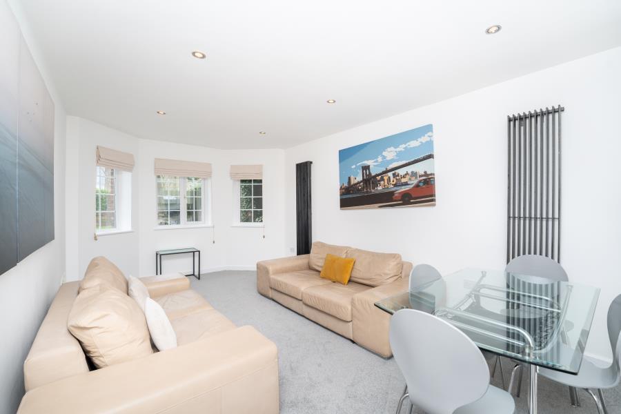 Fairfield Road, UB8 1AZ - View 2