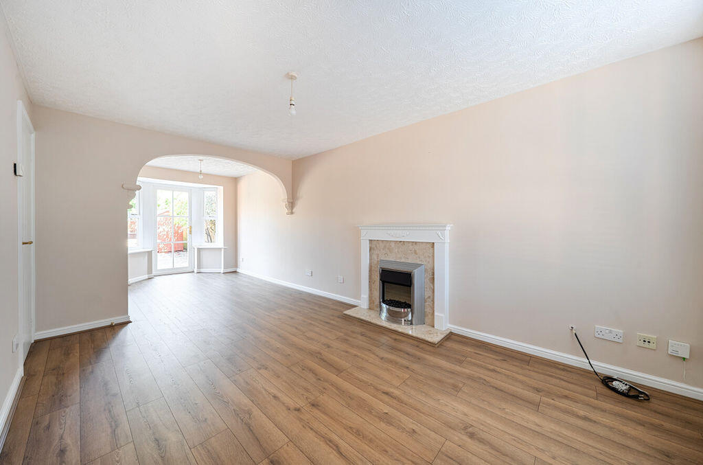 House in Tunbridge Wells, Paddock Wood - View 5