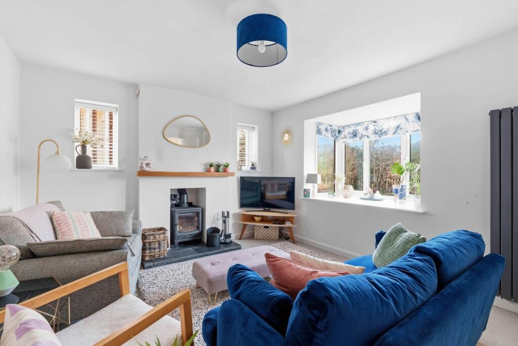 Mulberry Road, Rugby, CV22 - More