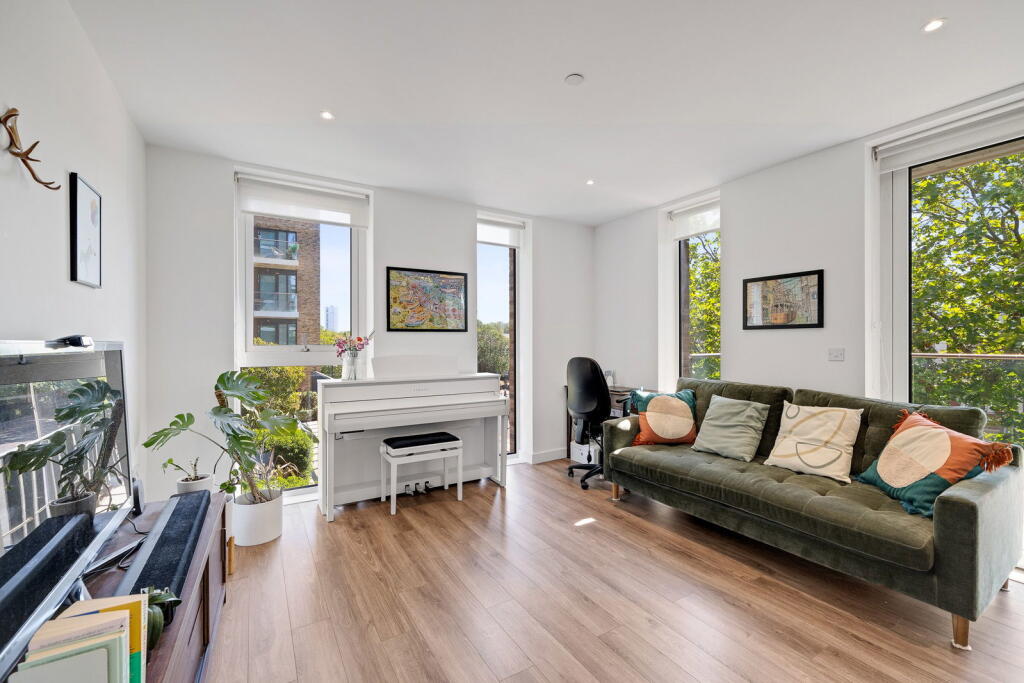 Apartment in London - View 2