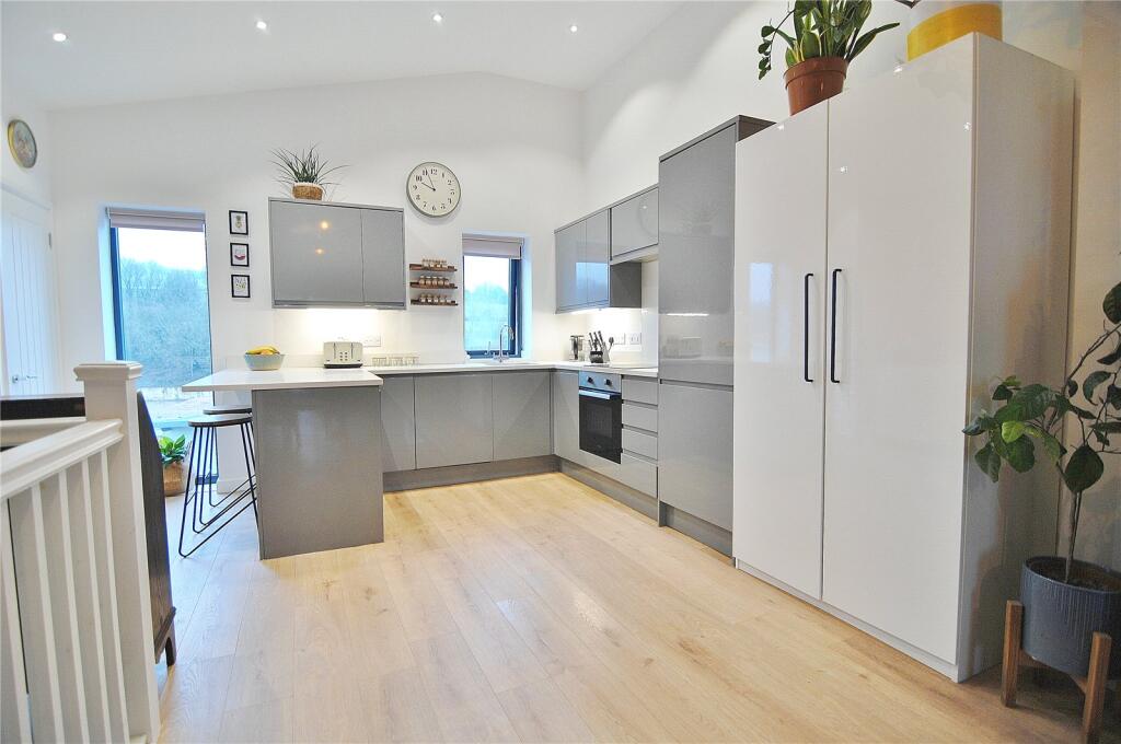 House in Stroud, Rooksmoor, Rodborough - View 4