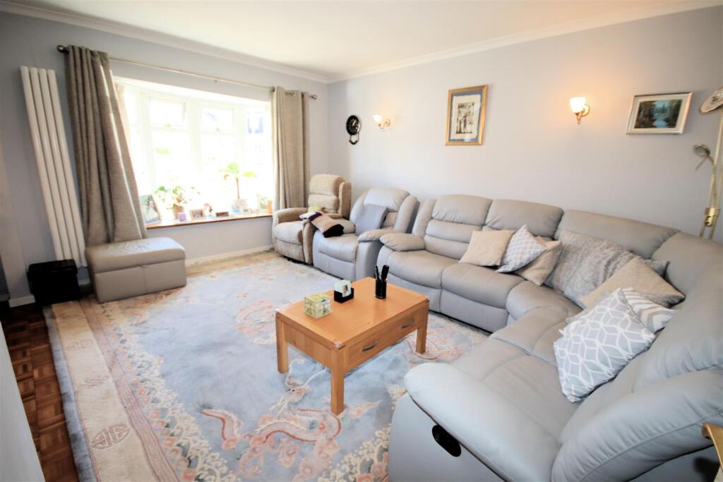 House in Pulloxhill, Central Bedfordshire - More
