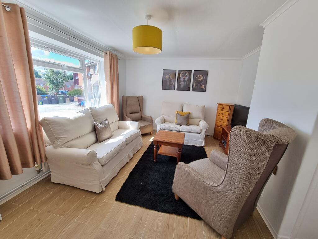 6 Haseley Close, Leamington Spa - View 3