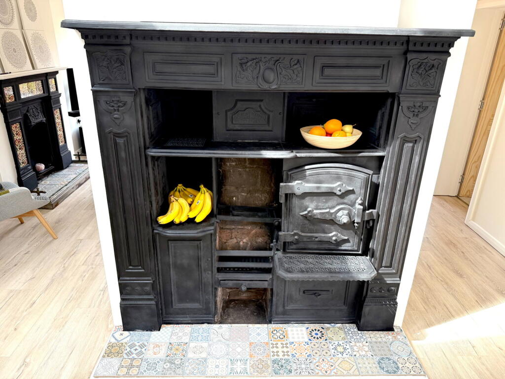 House in Sefton, Liverpool City Region - More