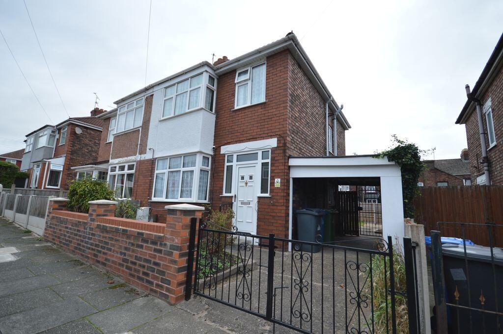 3-bed semi-detached on Princes Street, Widnes, £150,000