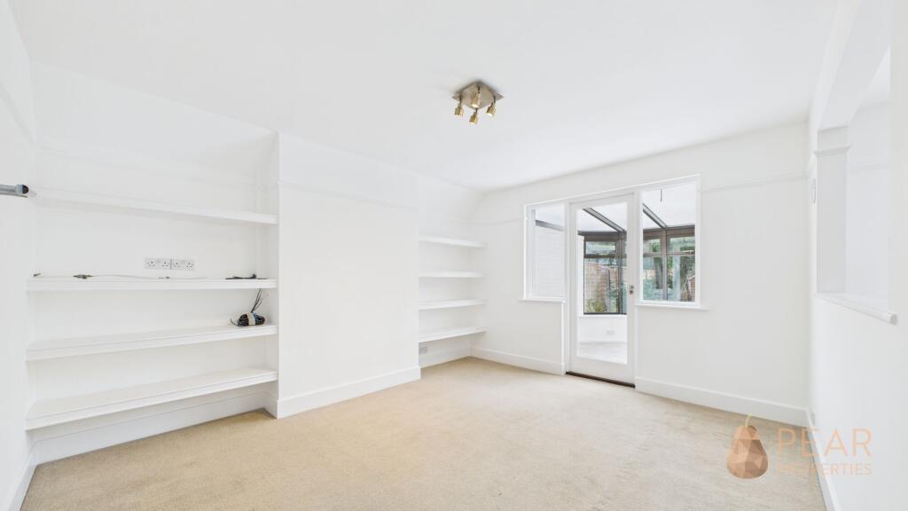 Livesay Crescent, Worthing, BN14 photo 4