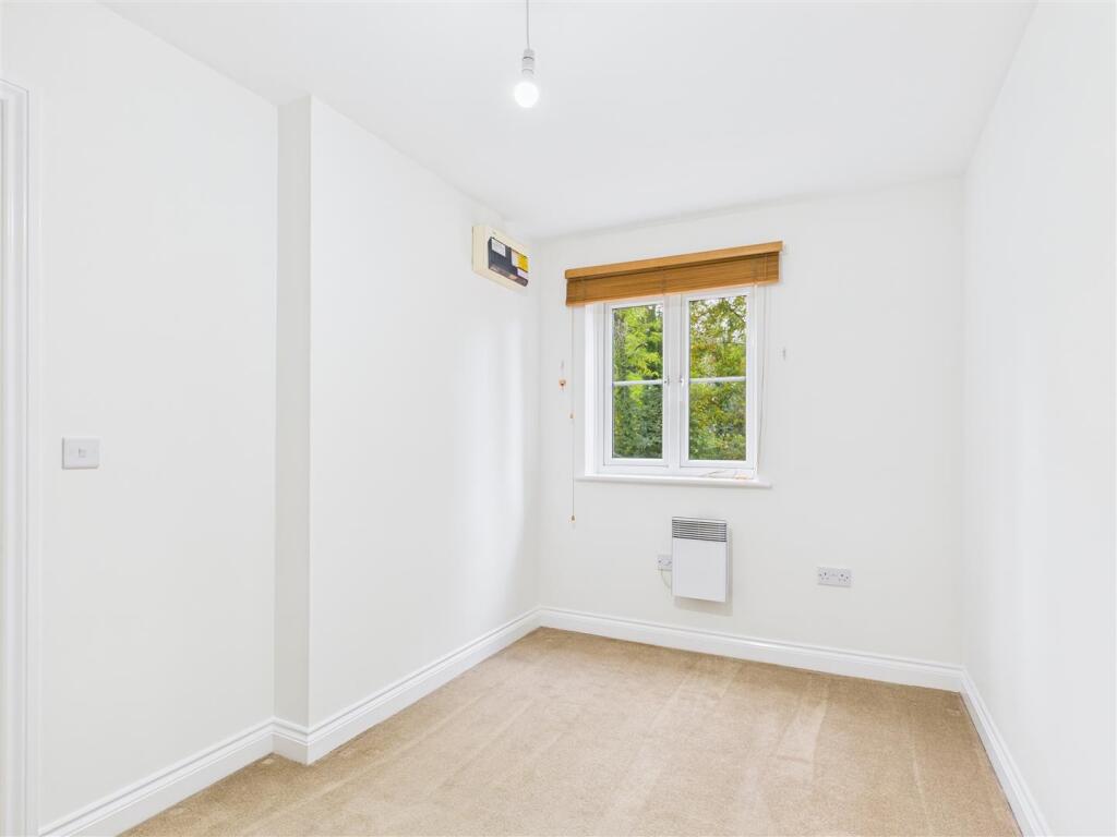 Apartment in Stevenage - View 4