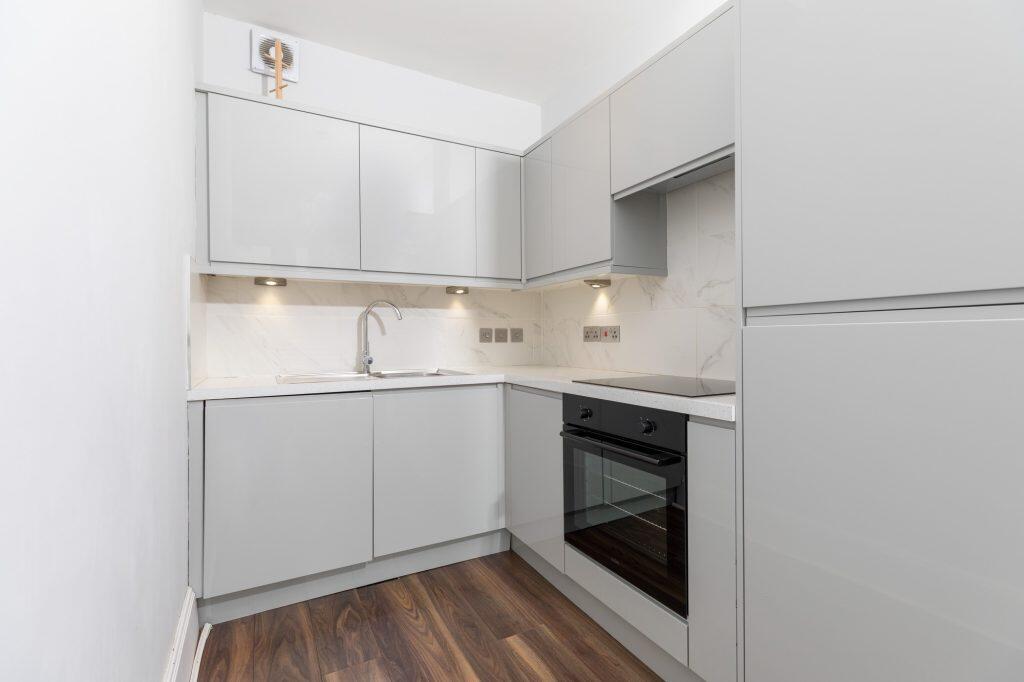 Apartment in Glasgow - View 4