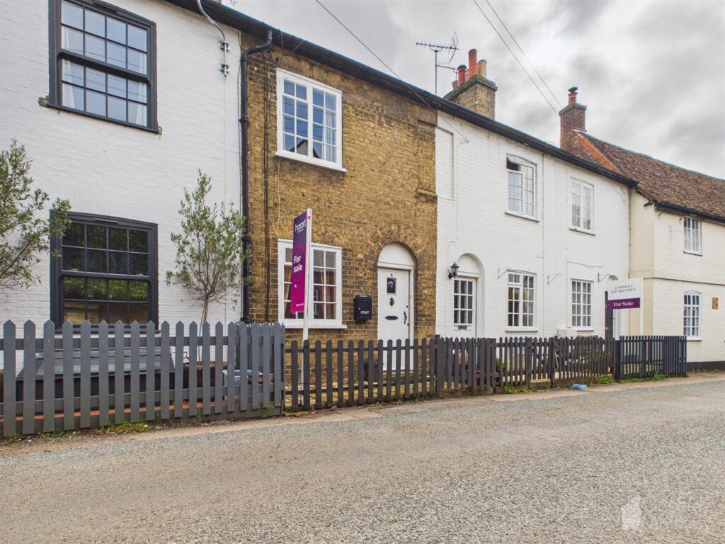 Main image of property: High Street, Gosmore, Hitchin