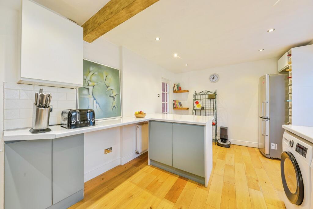 Additional image 7 of Knightsfield, Welwyn Garden City, AL8