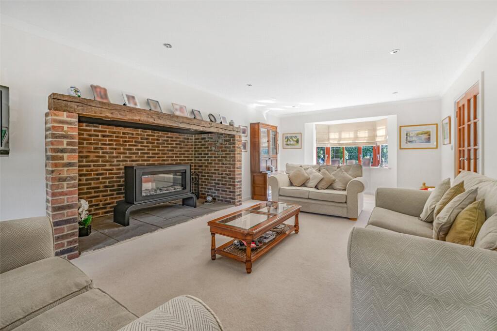 House in Redhill - View 4