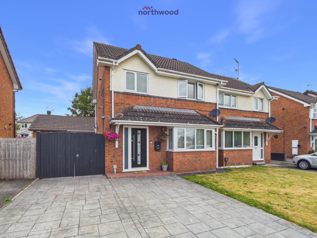 Main image of property: Oakhurst, Wrexham, LL13
