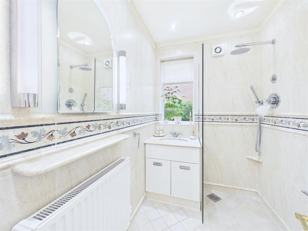 House in Lichfield, Whittington - View 5