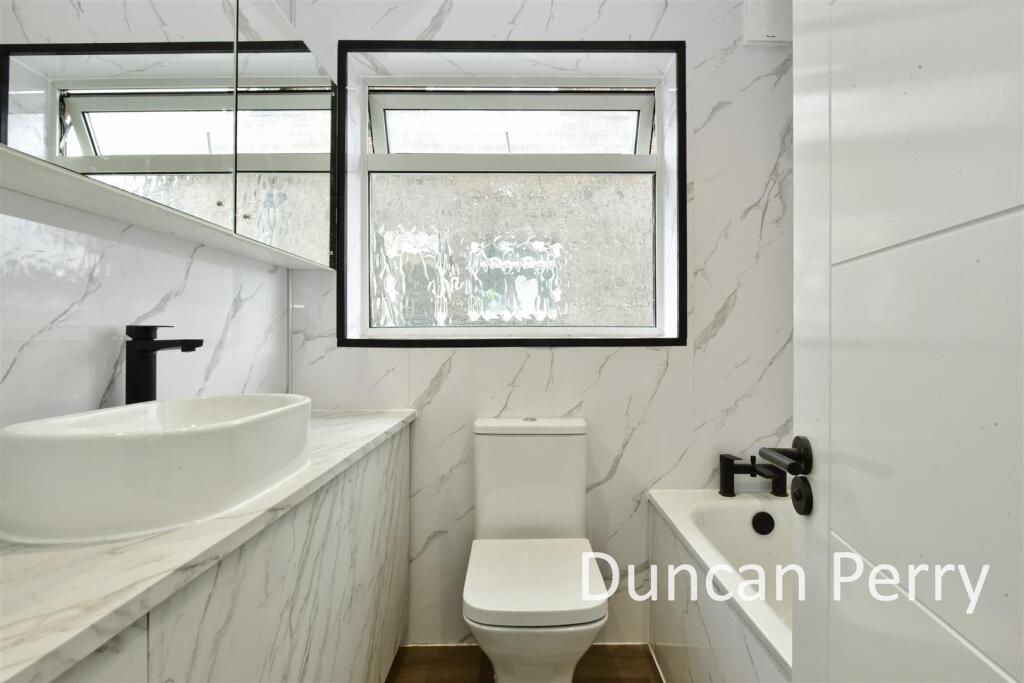 House in Potters Bar - View 5