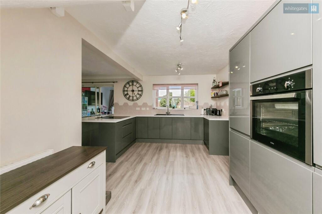 House in Cheshire, Leighton - View 3