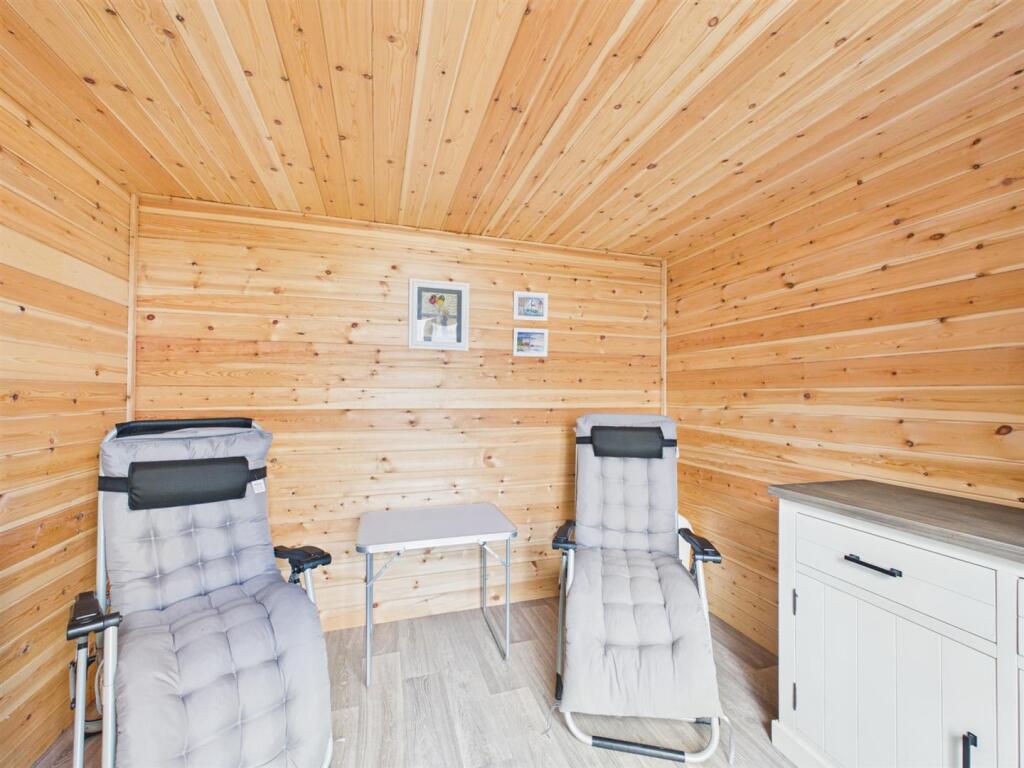 House in East Lindsey, Mablethorpe, Mablethorpe and Sutton - View 5