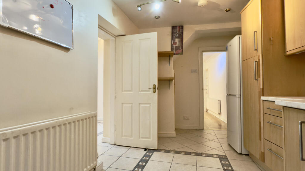 House in Ramsey, Garff - More