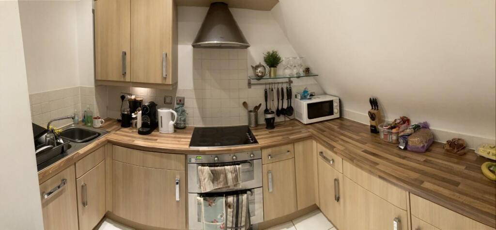Apartment in Coventry - More