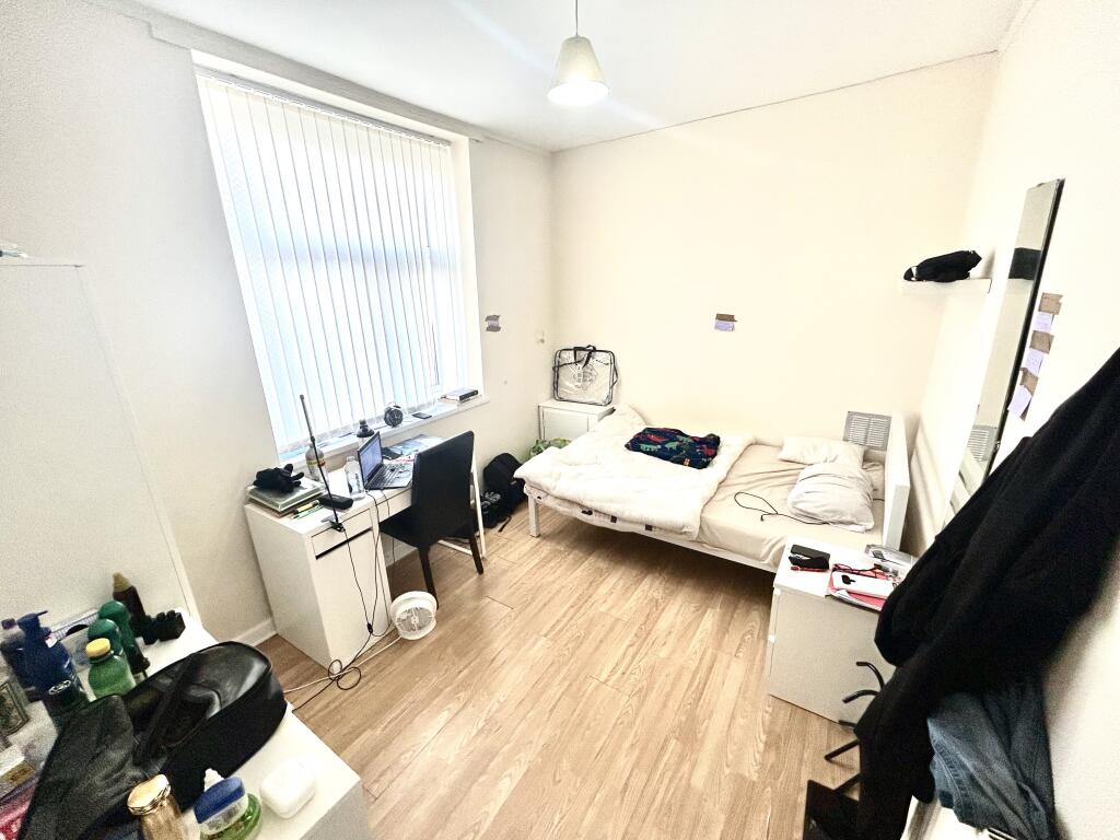 House in Pontypridd, Hawthorn - View 2