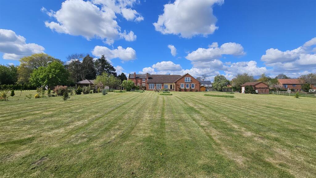 House in Rushcliffe, Whatton-in-the-Vale - View 3