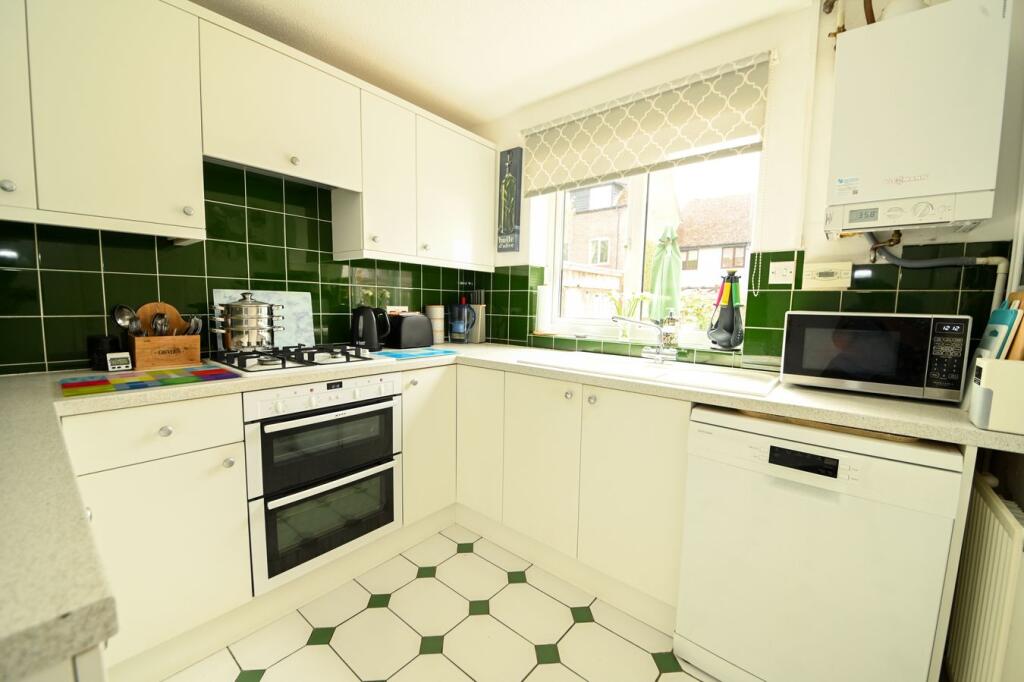 House in Newbury, West Berkshire - View 5