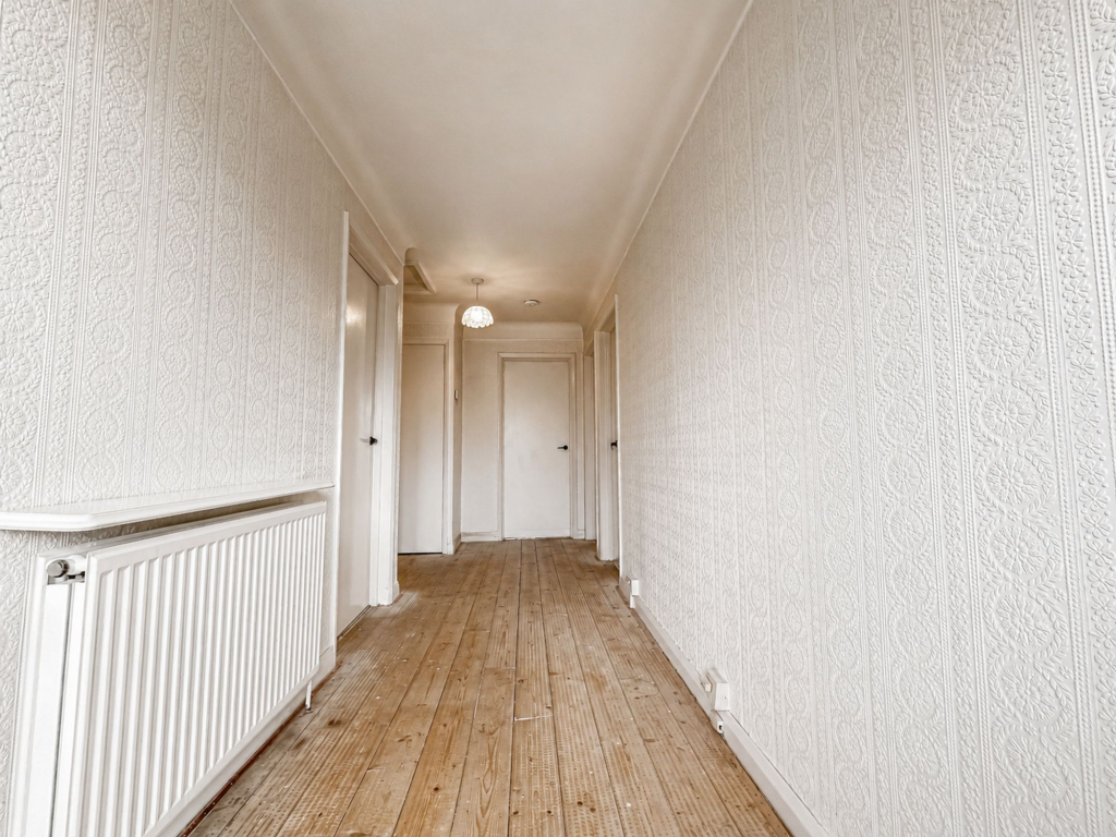 Dorset Drive, Wirral, CH61 photo 4