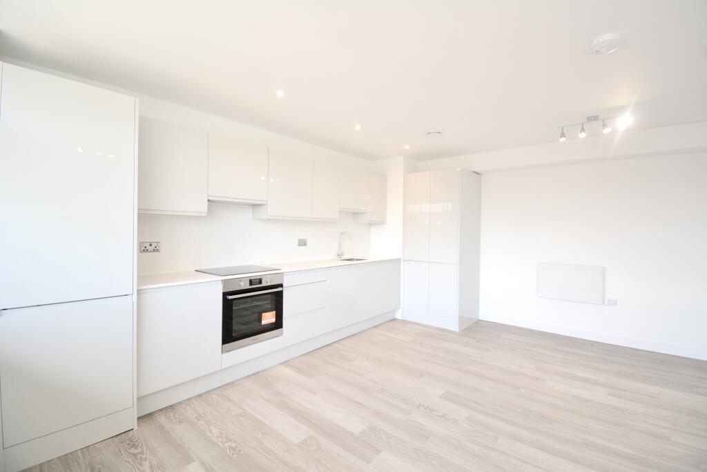 Main image of property: High Street, Rayleigh, Essex, SS6