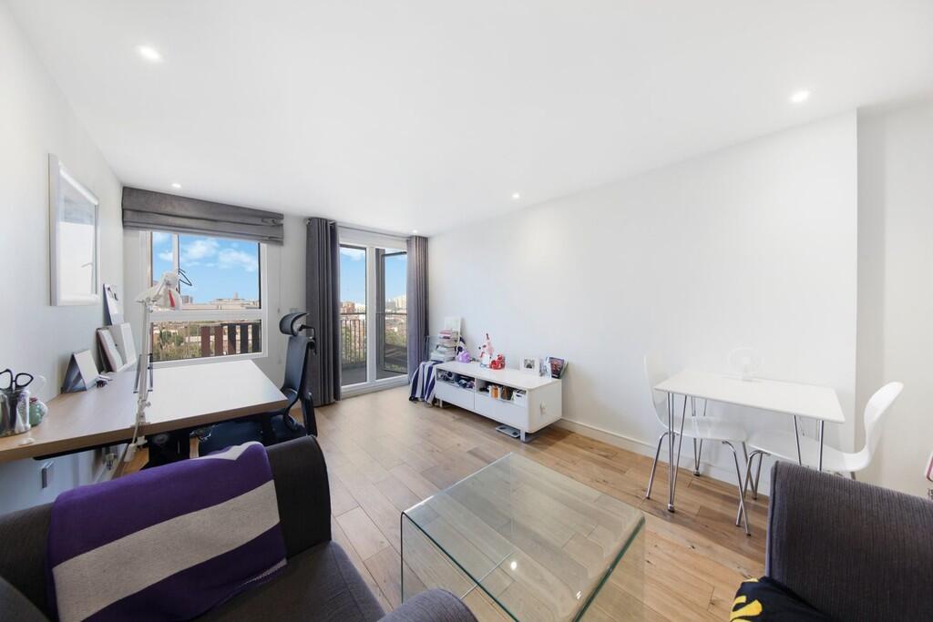 Apartment in London - View 2