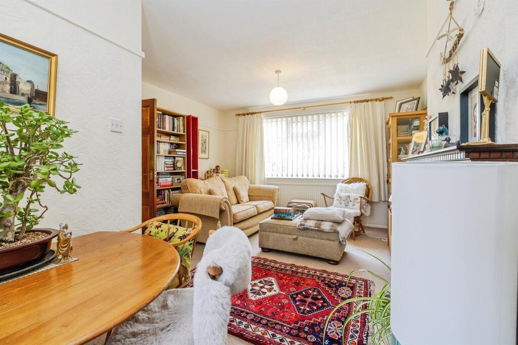 Carrington Drive, Lincoln - View 4