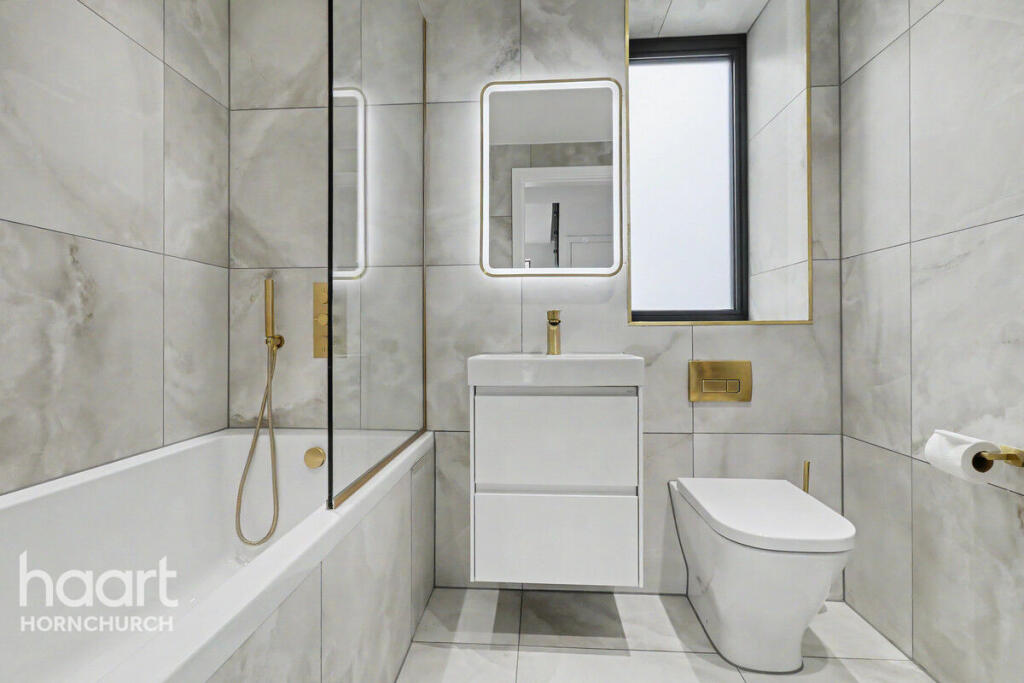 Main image of property: Rutland Approach, Hornchurch