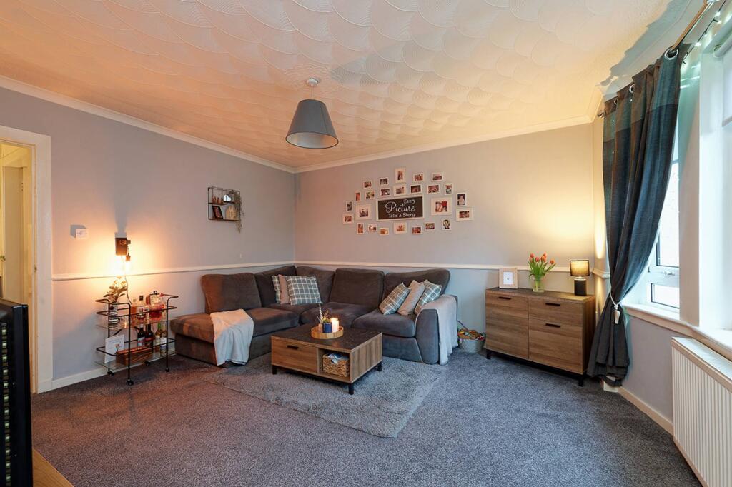 Apartment in Paisley, Renfrewshire - View 4