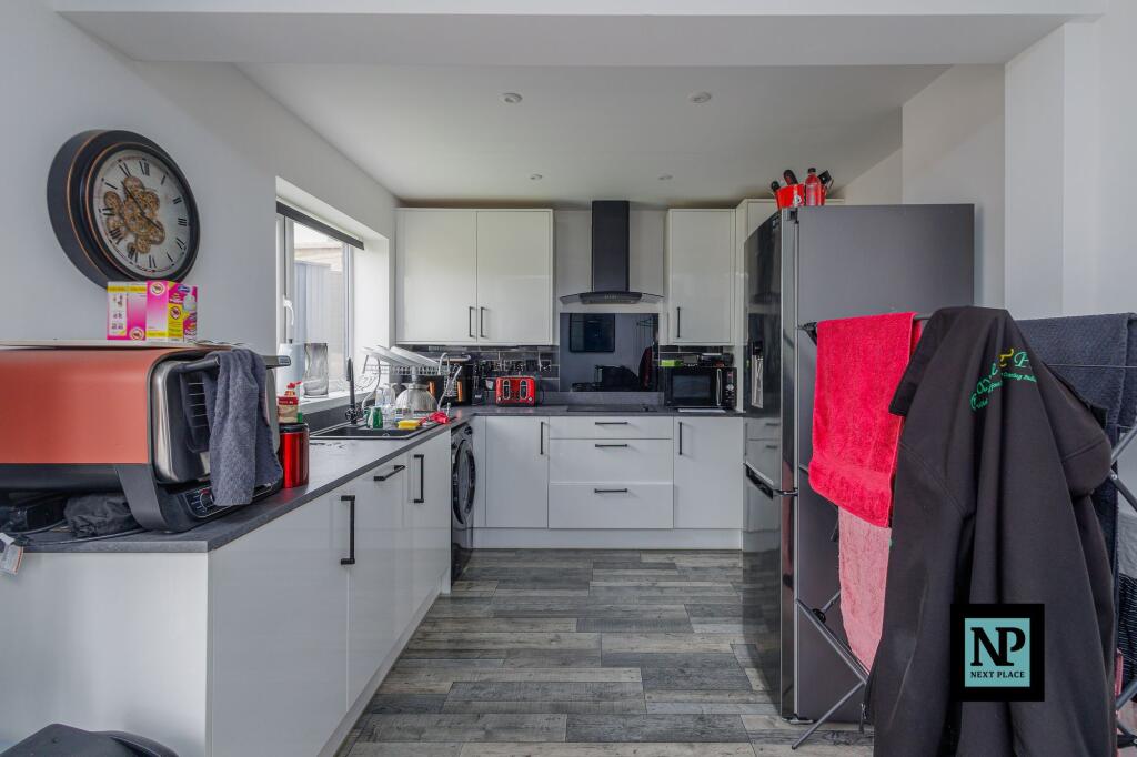 Additional image 7 of Greenhill Close, Dosthill, B77