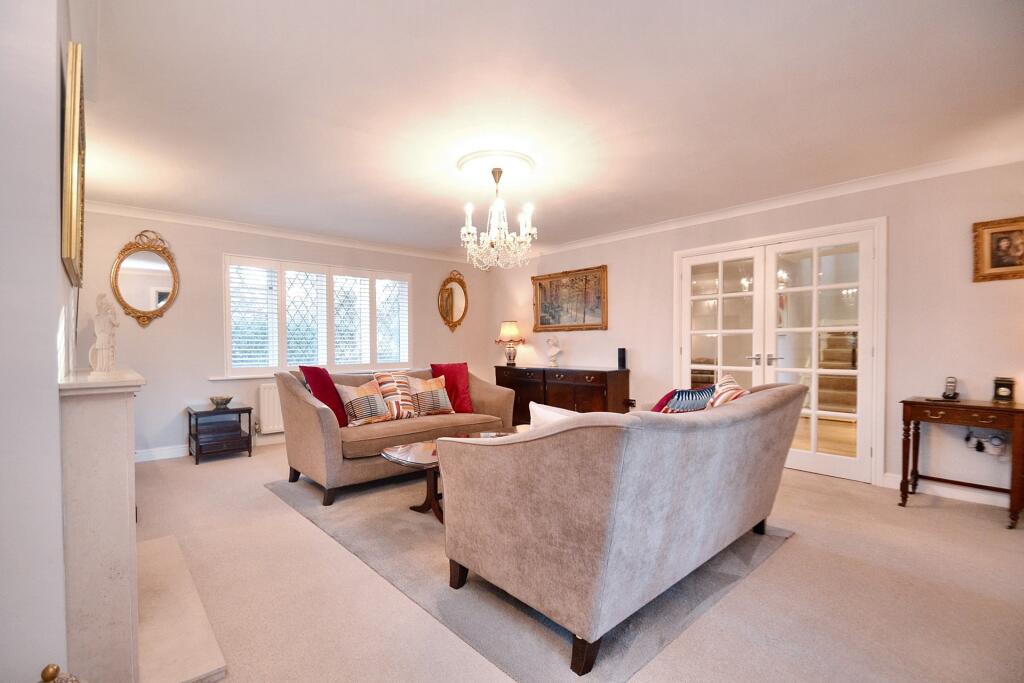 4 bed detached - Corfe Mullen image 3