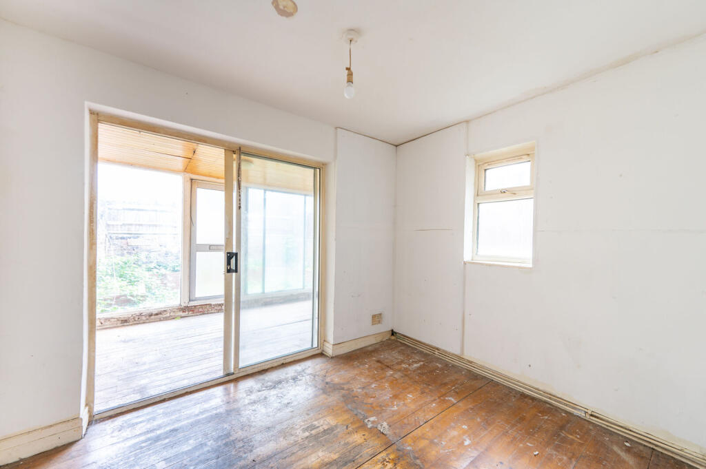 Apartment in London - More