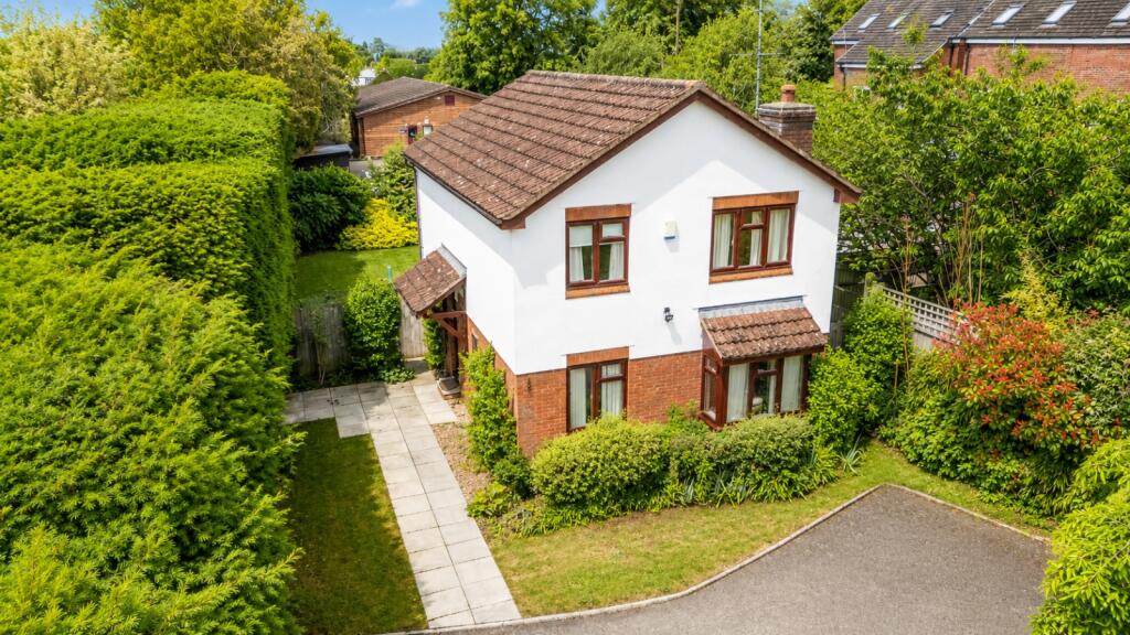 Main image of property: Moorend Glade, Charlton Kings, Cheltenham, Gloucestershire, GL53