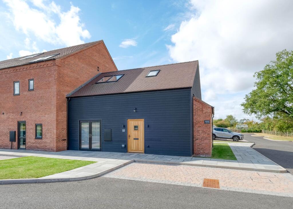 Droitwich Road, Bradley Green, B96